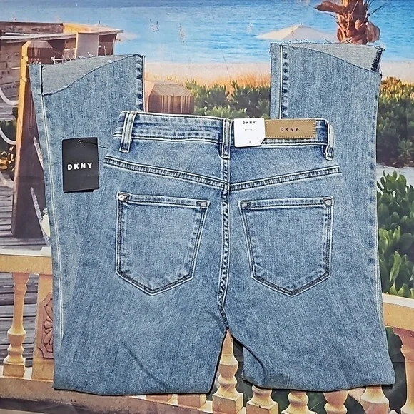 DKNY Raw Hem Crop‎ Flare Jeans Size 25 NWT - Picture 8 of 9